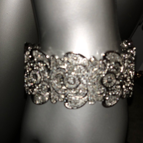 NWT Ornate cuff - Picture 5 of 6